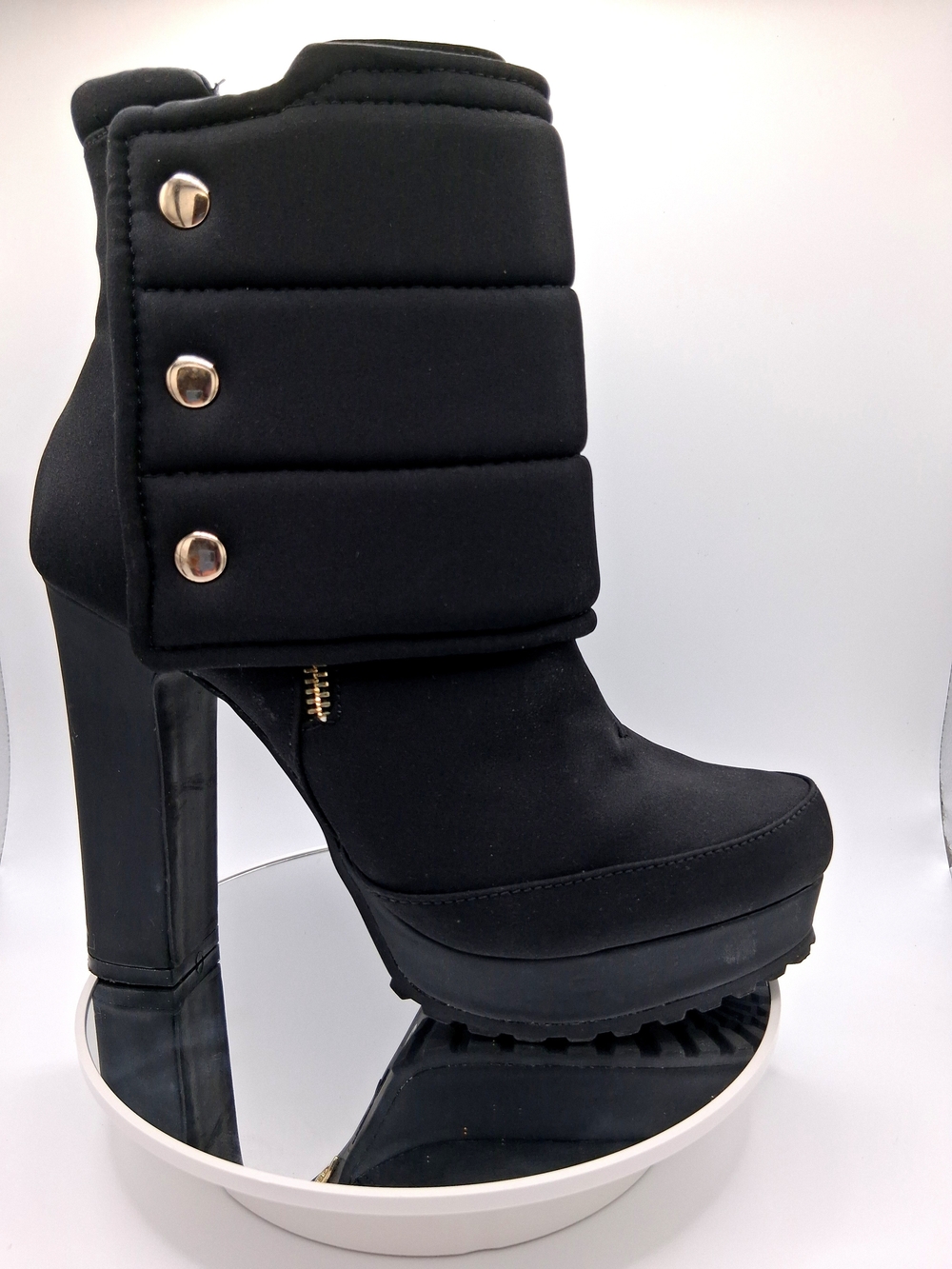 Thalia Sodi Black Quilted Cuff High Heel Ankle Boots with Gold Studs Size 7